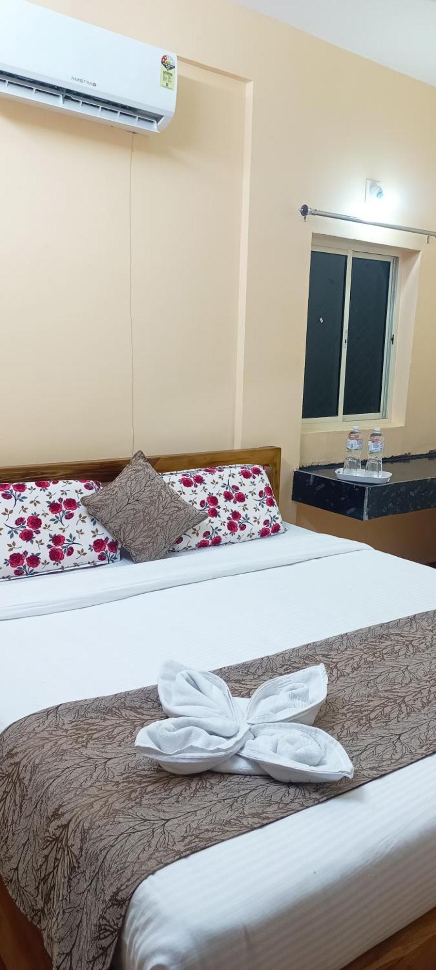 Hotel Vip Prime Puri Exteriör bild