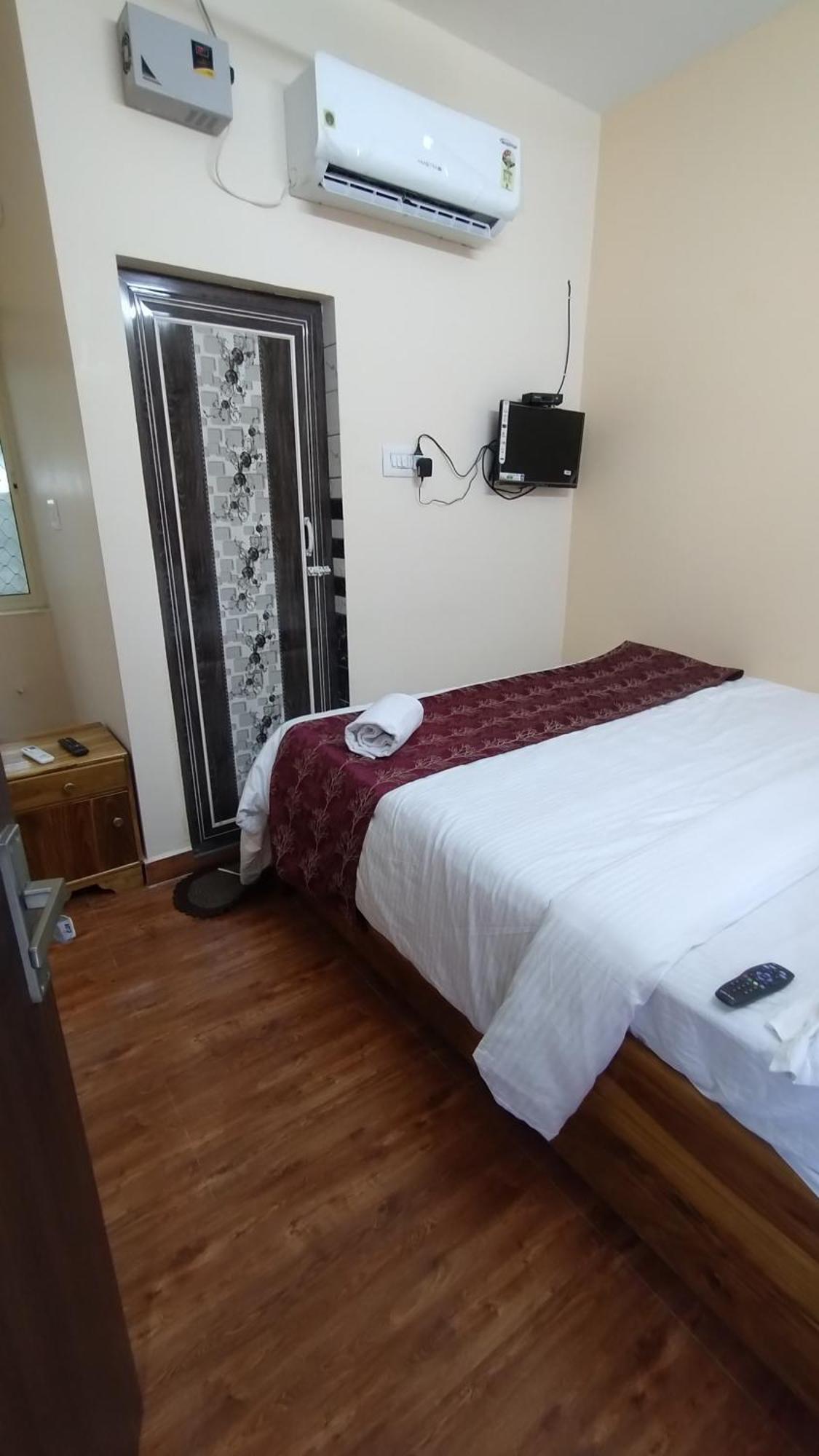 Hotel Vip Prime Puri Exteriör bild
