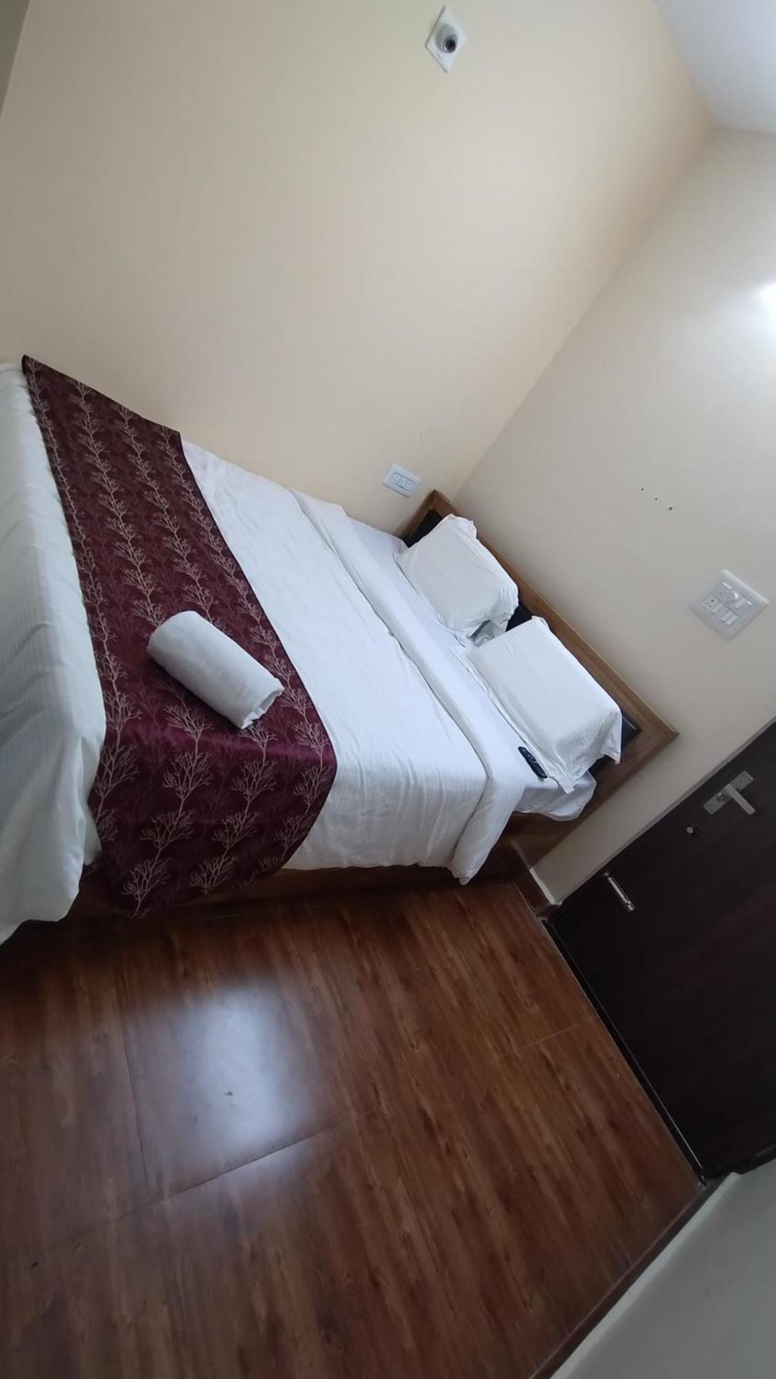 Hotel Vip Prime Puri Exteriör bild